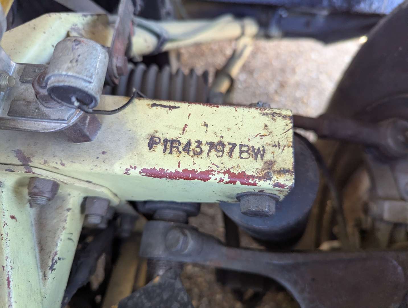 <p>1970 JAGUAR E-TYPE &nbsp;4.2 FHC SIII&nbsp;</p>