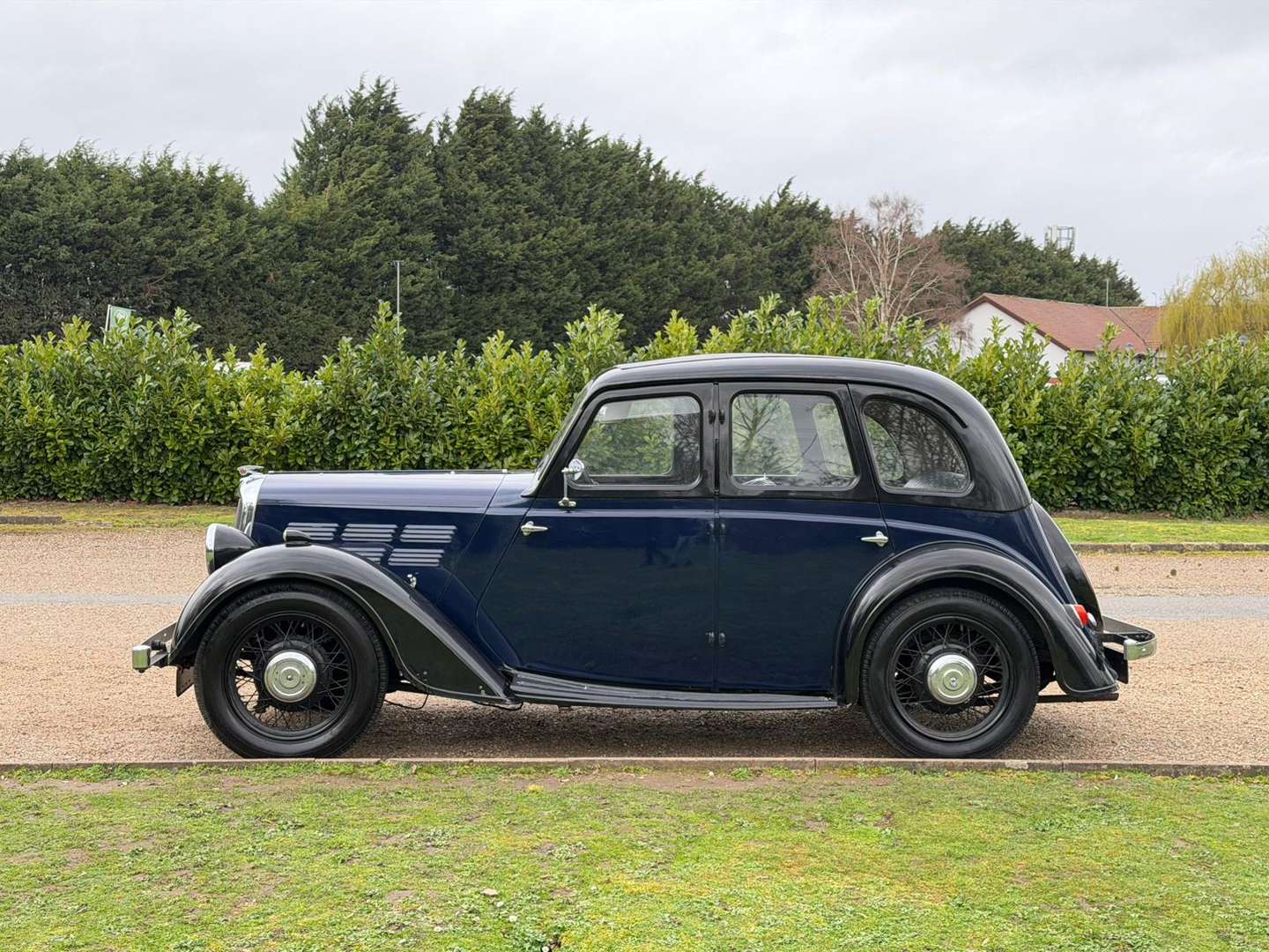 <p>1936 MORRIS 10</p>