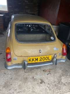 <p>1973 MG B GT - ONE REGISTERED OWNER</p>