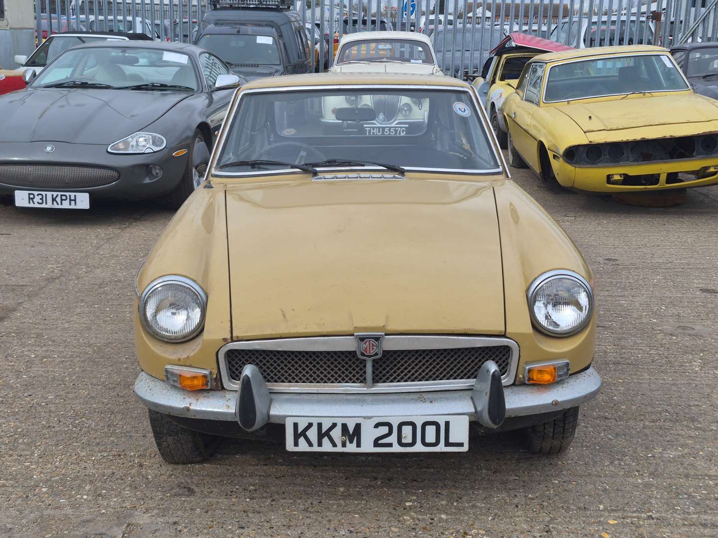 <p>1973 MG B GT - ONE REGISTERED OWNER</p>