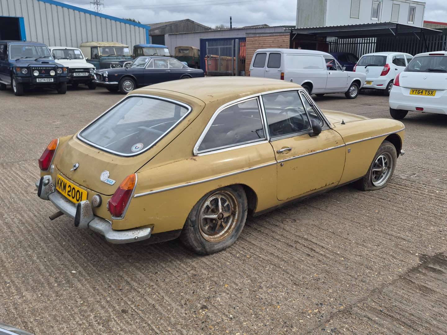 <p>1973 MG B GT - ONE REGISTERED OWNER</p>