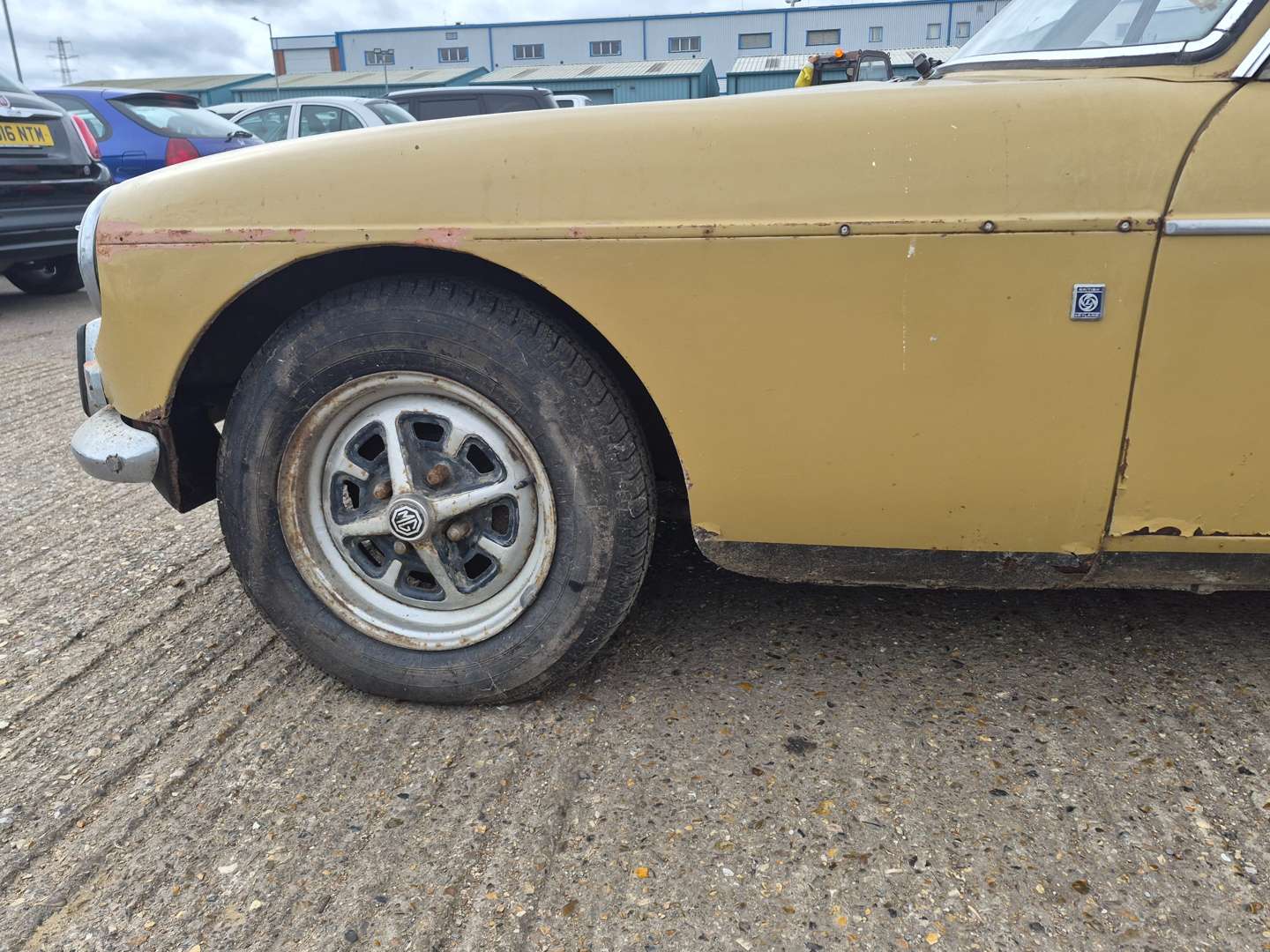 <p>1973 MG B GT - ONE REGISTERED OWNER</p>