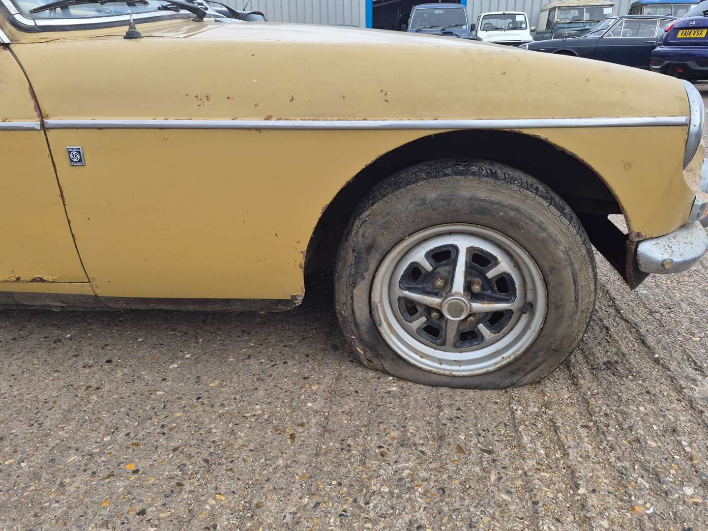 <p>1973 MG B GT - ONE REGISTERED OWNER</p>