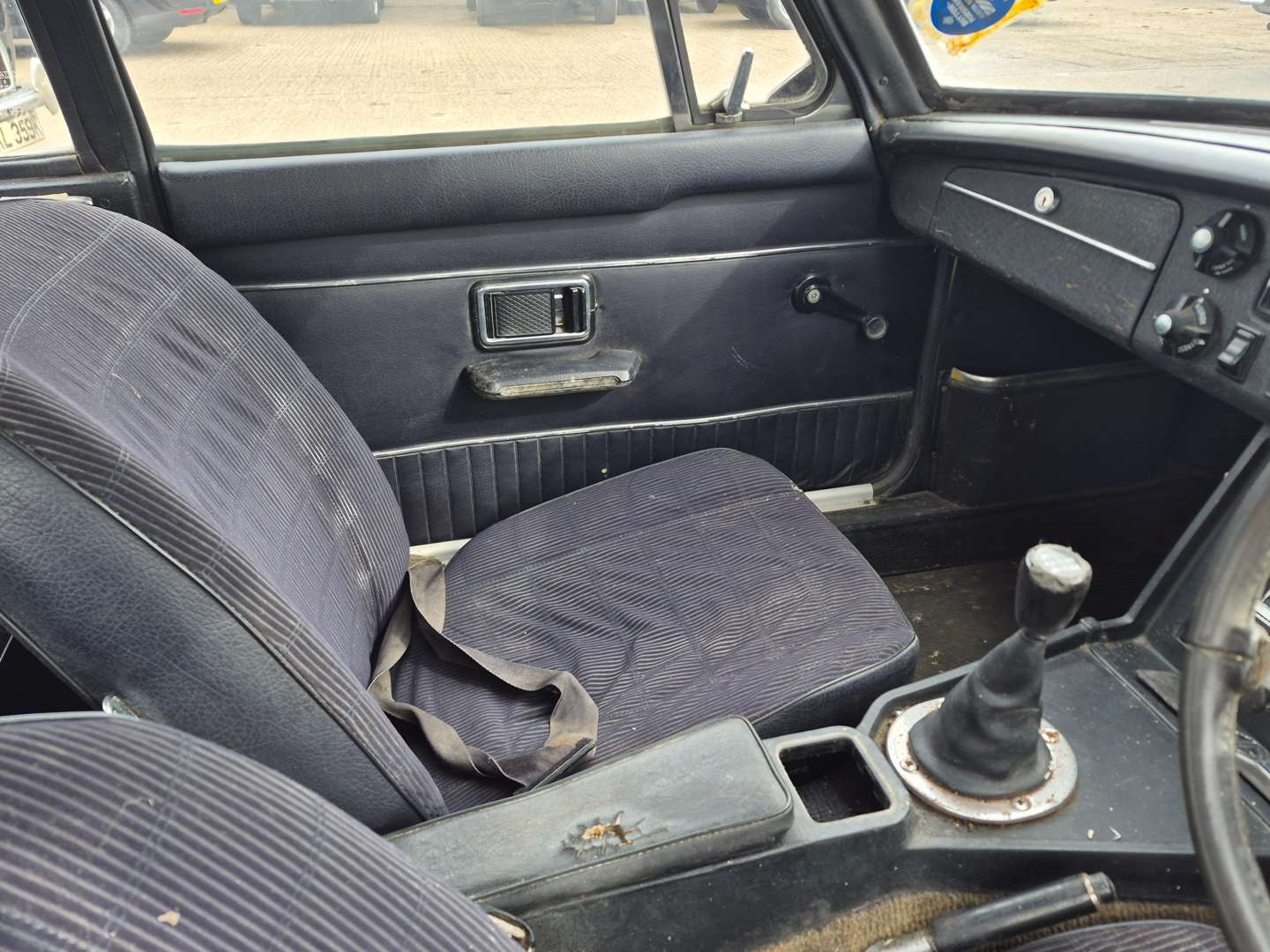 <p>1973 MG B GT - ONE REGISTERED OWNER</p>