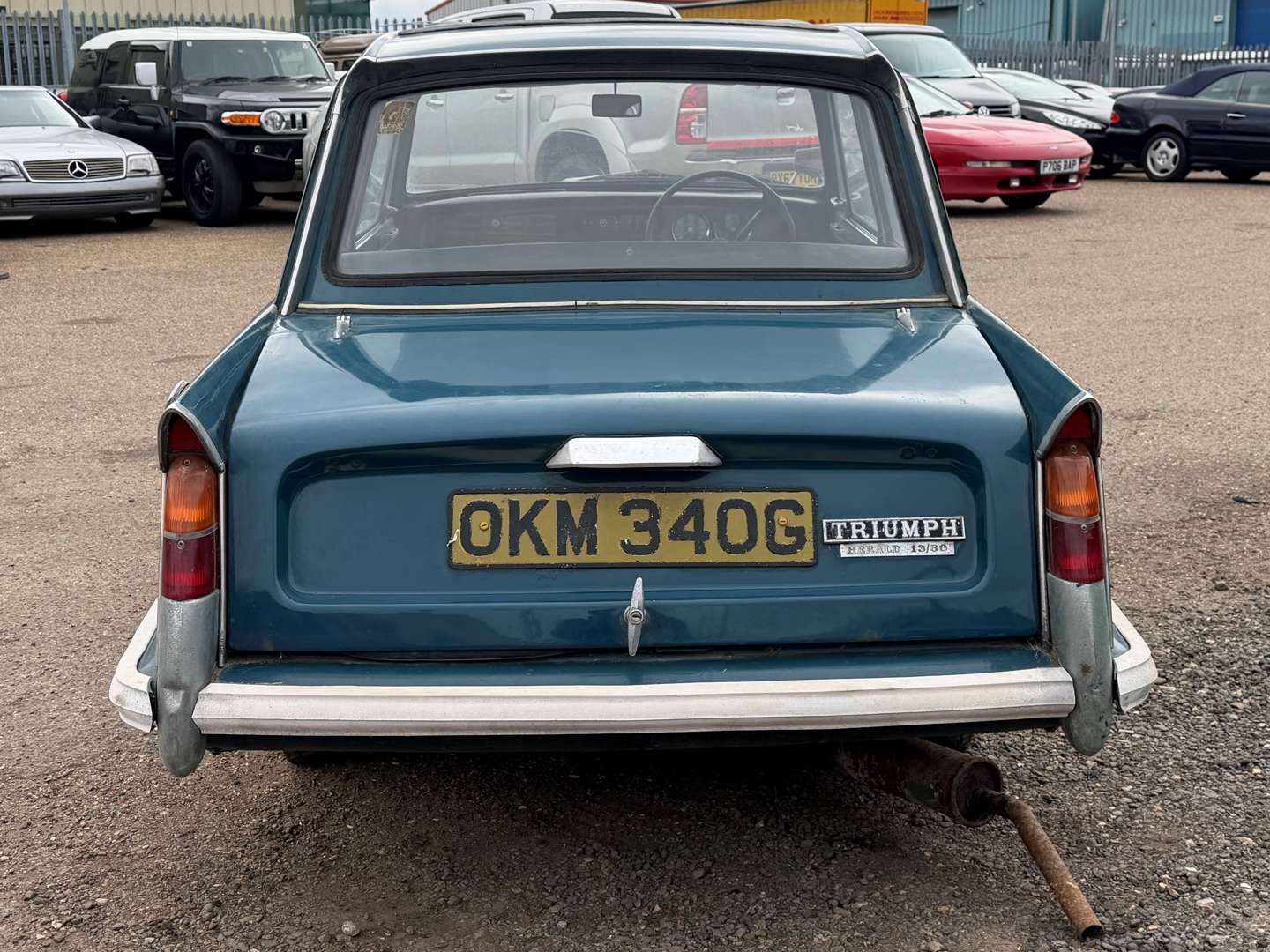 <p>1968 TRIUMPH HERALD SALOON</p>