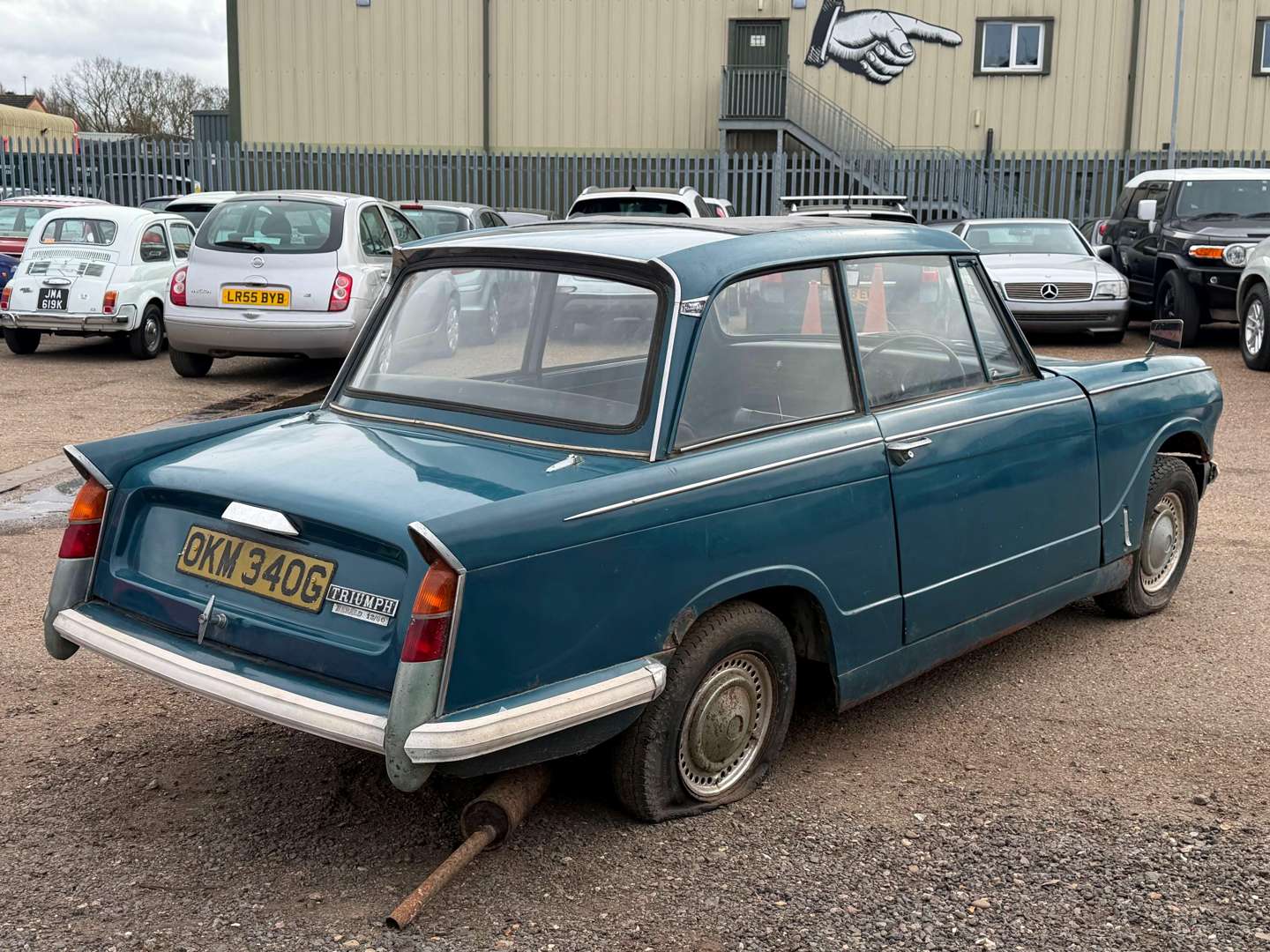 <p>1968 TRIUMPH HERALD SALOON</p>
