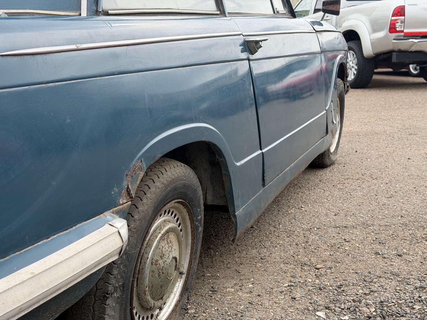 <p>1968 TRIUMPH HERALD SALOON</p>