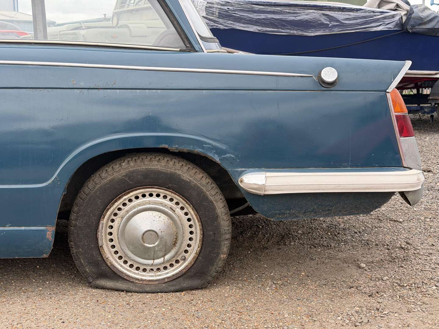 <p>1968 TRIUMPH HERALD SALOON</p>