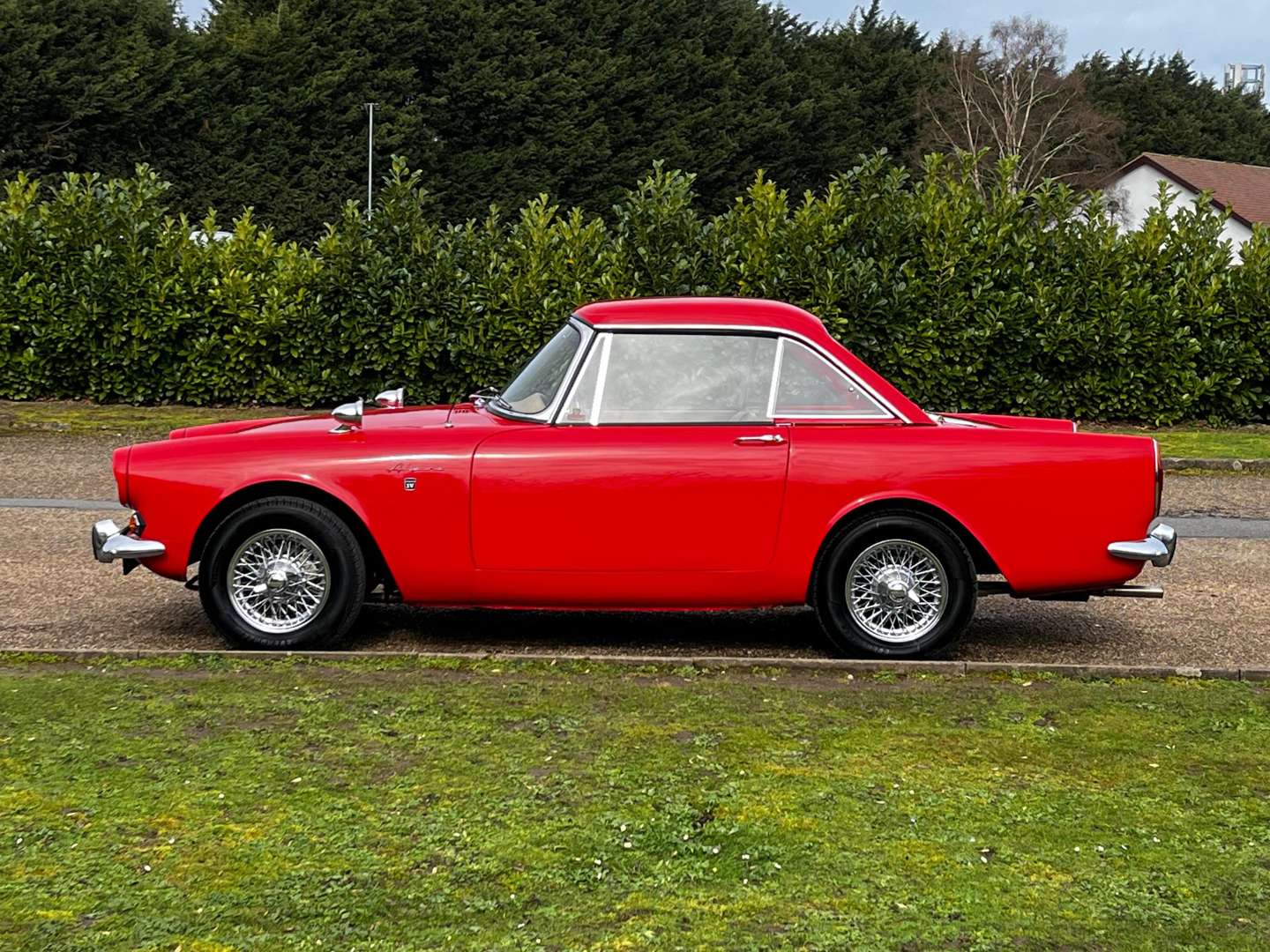 <p>1964 SUNBEAM ALPINE MKIV GT</p>