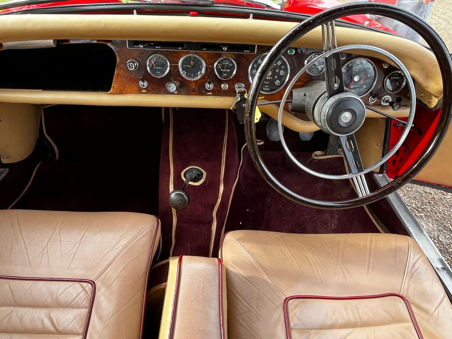 <p>1964 SUNBEAM ALPINE MKIV GT</p>