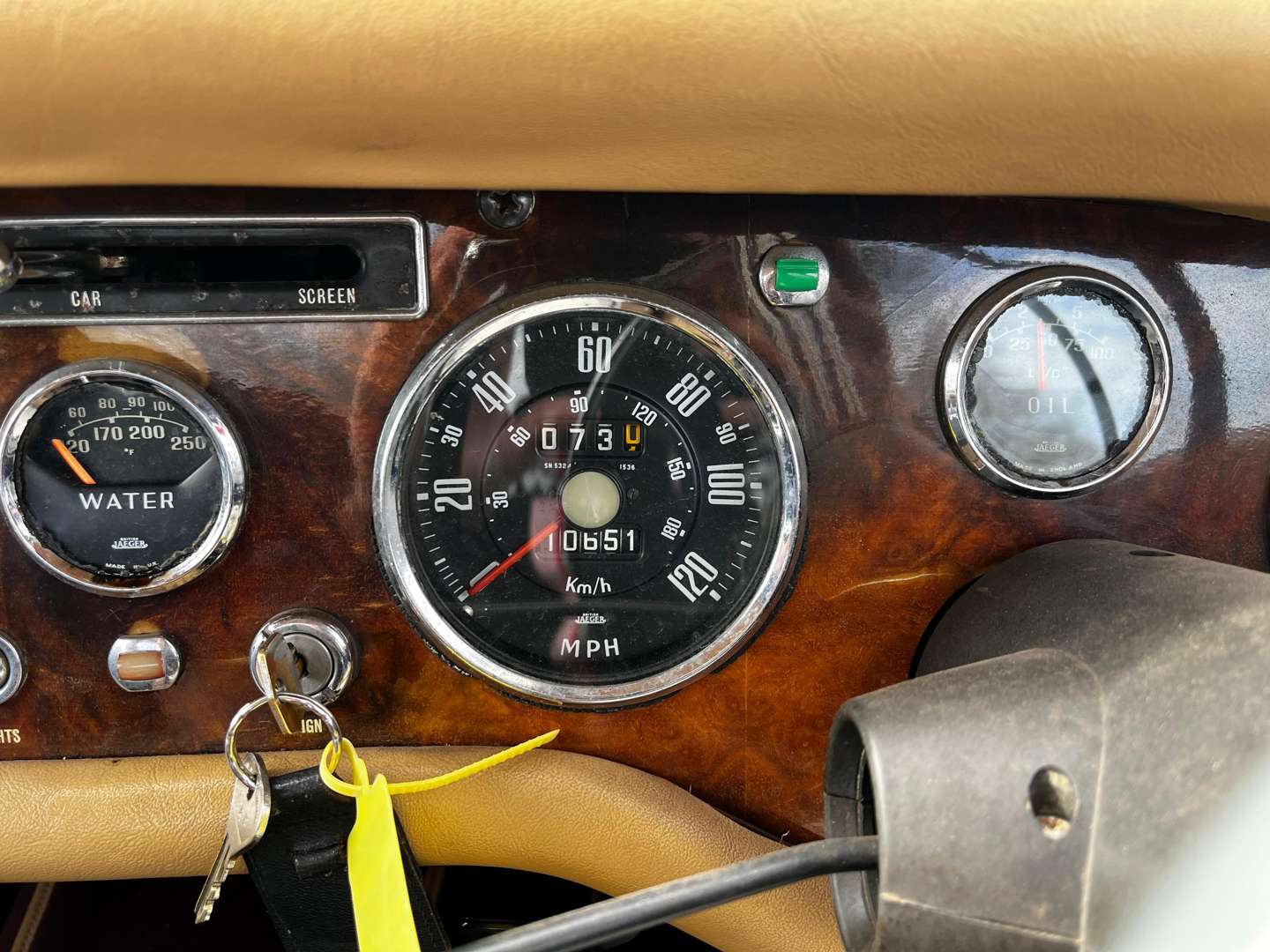 <p>1964 SUNBEAM ALPINE MKIV GT</p>