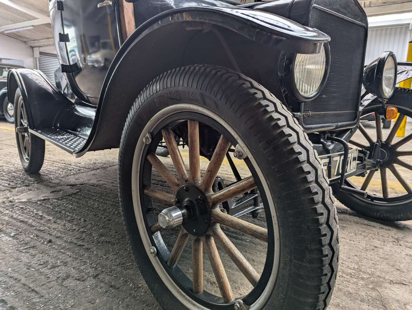 <p>1918 FORD MODEL T DOCTORS COUPE</p>