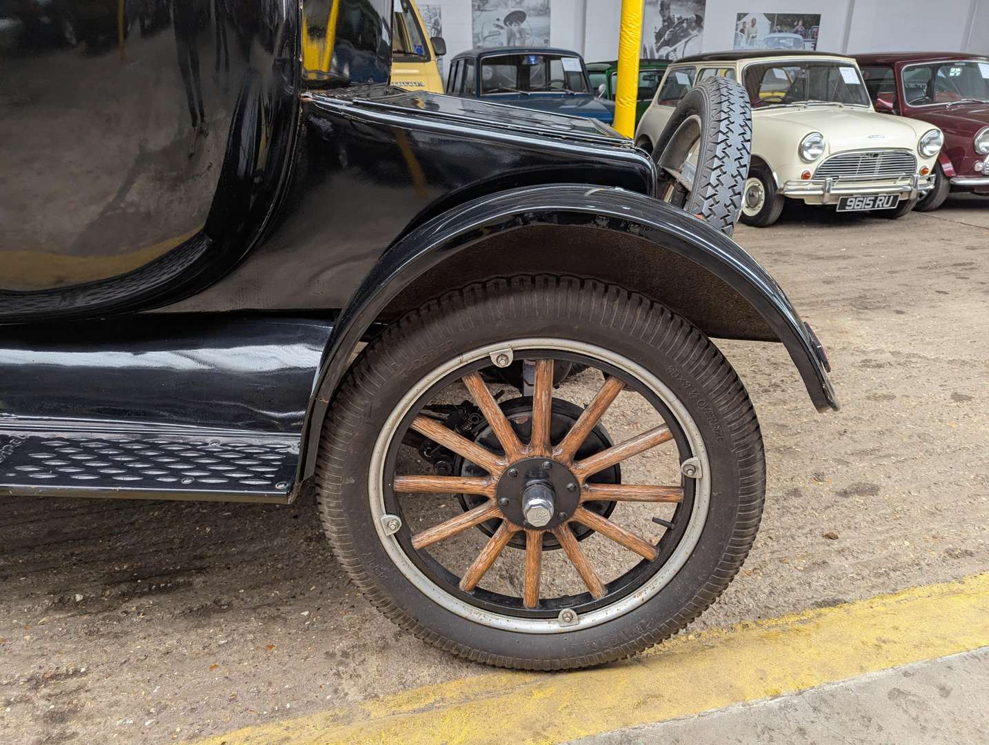 <p>1918 FORD MODEL T DOCTORS COUPE</p>