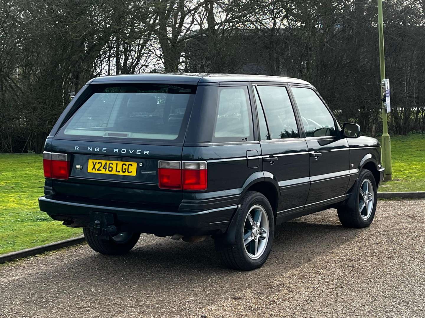 <p>2000 RANGE ROVER HSE AUTO</p>