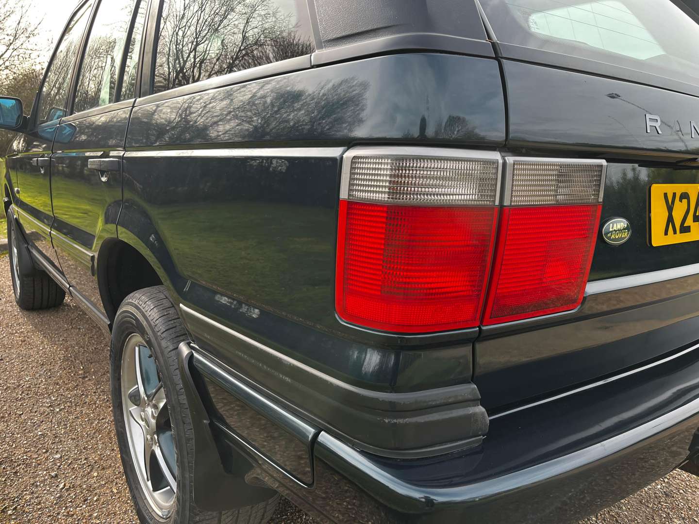 <p>2000 RANGE ROVER HSE AUTO</p>