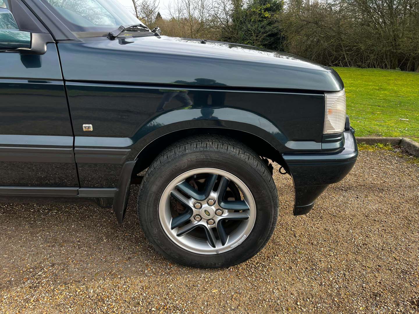 <p>2000 RANGE ROVER HSE AUTO</p>