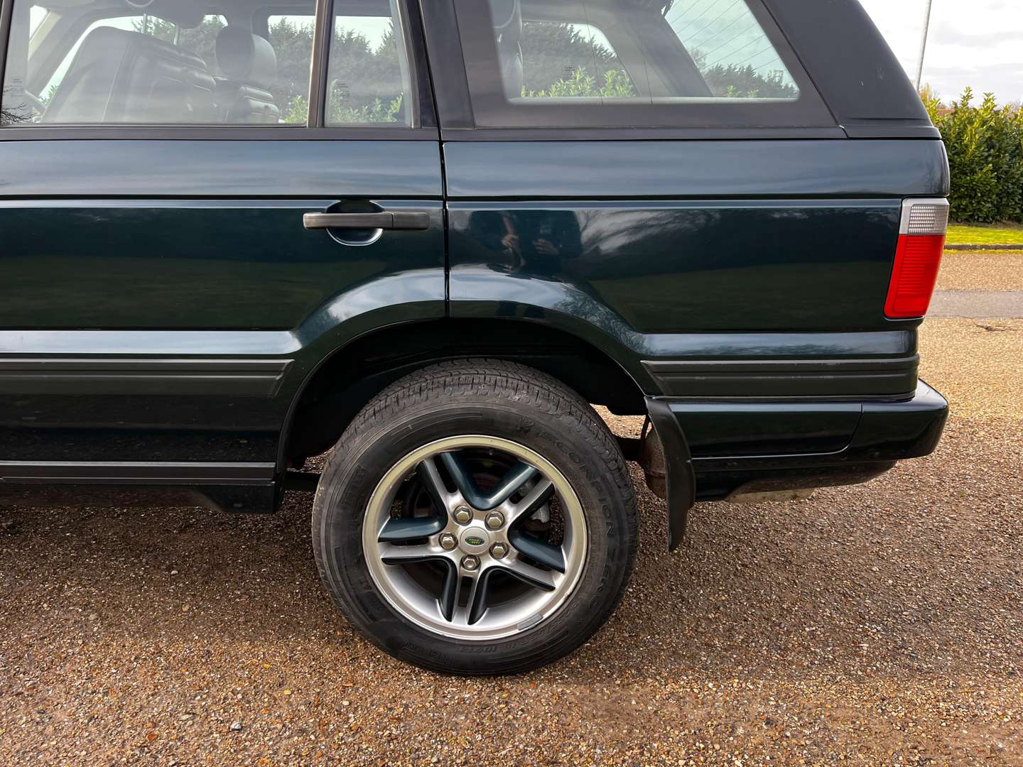 <p>2000 RANGE ROVER HSE AUTO</p>