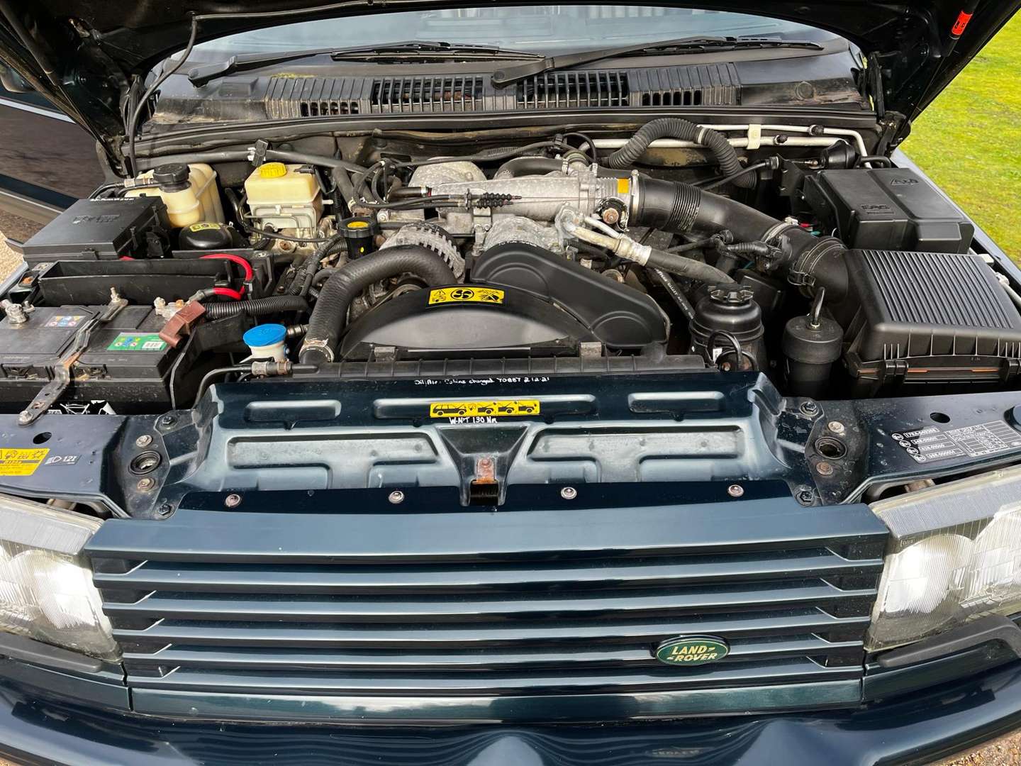 <p>2000 RANGE ROVER HSE AUTO</p>