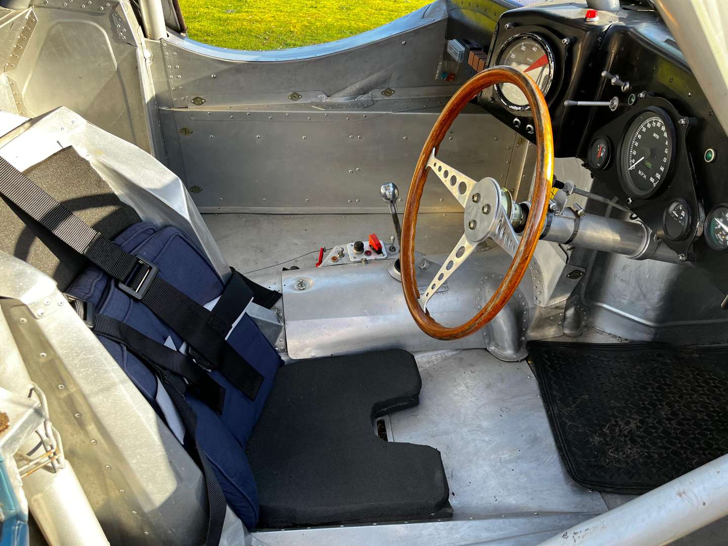 <p>1959 JAGUAR XK150 FHC</p>