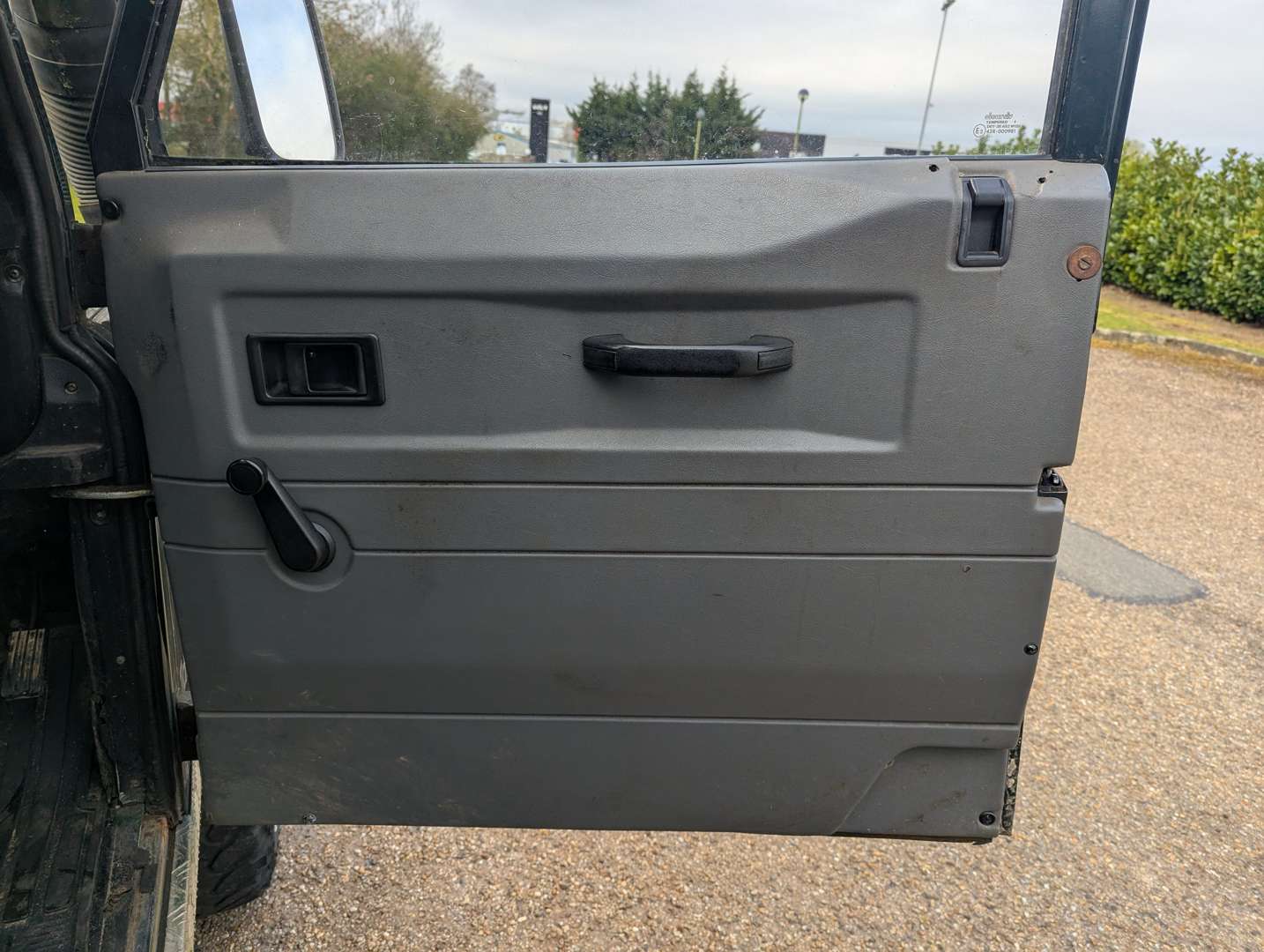 <p>1996 LAND ROVER DEFENDER 90 TDI</p>