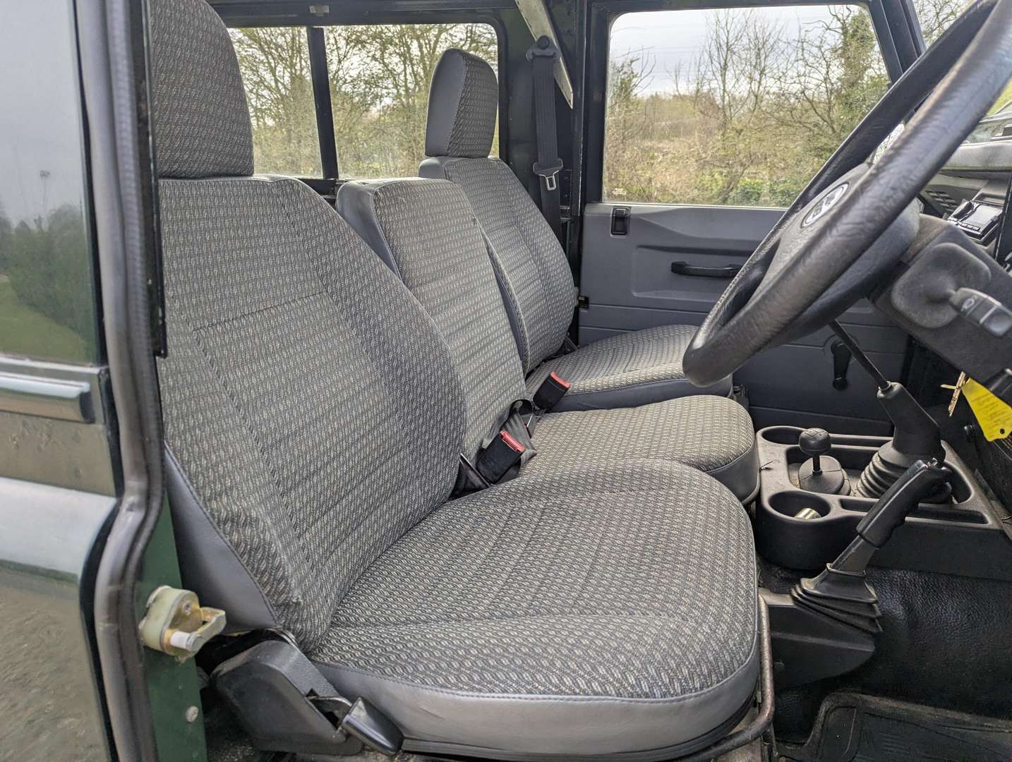 <p>1996 LAND ROVER DEFENDER 90 TDI</p>