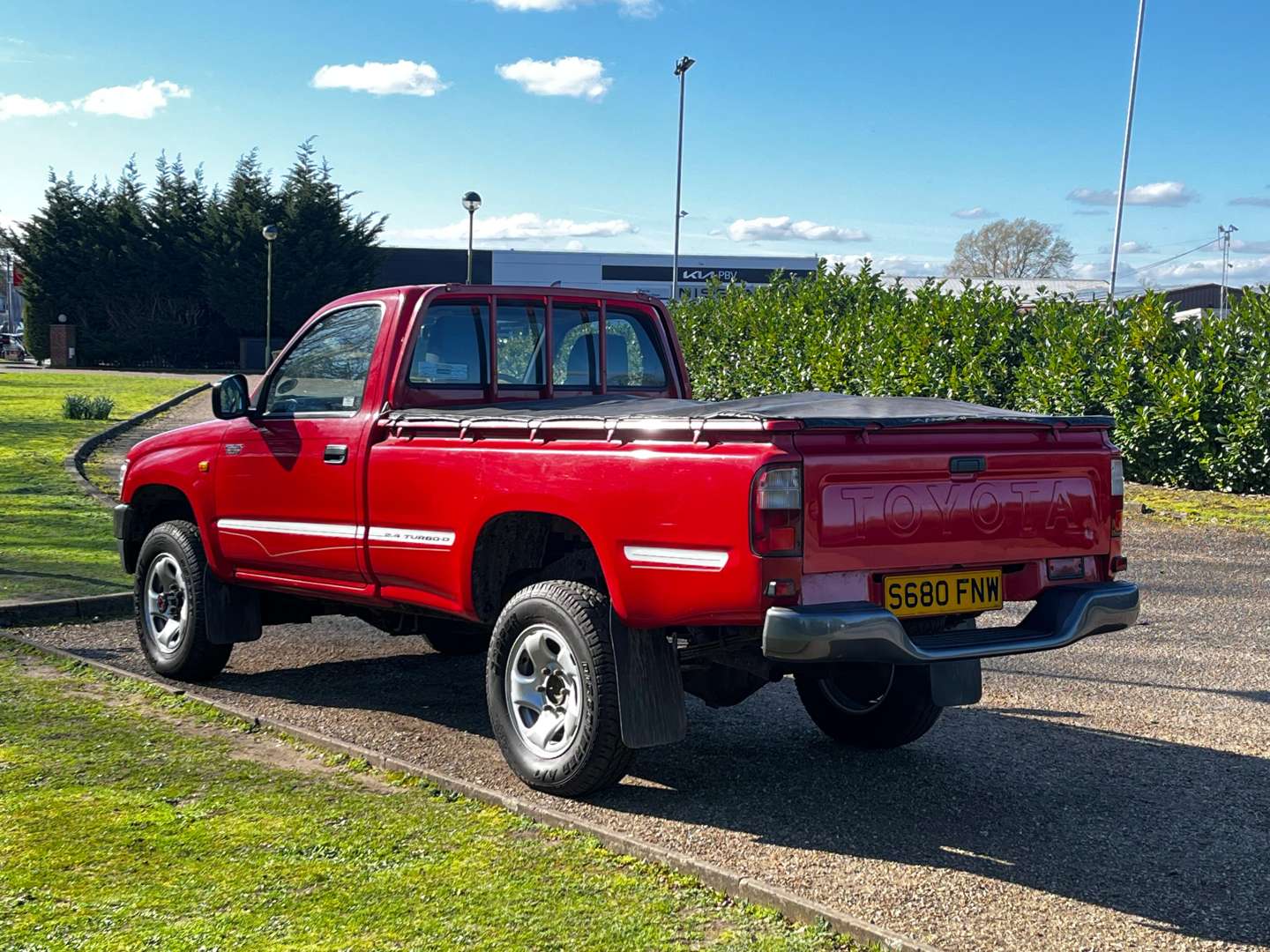 <p>1998 TOYOTA HILUX 2.4 TURBO 4WD</p>
