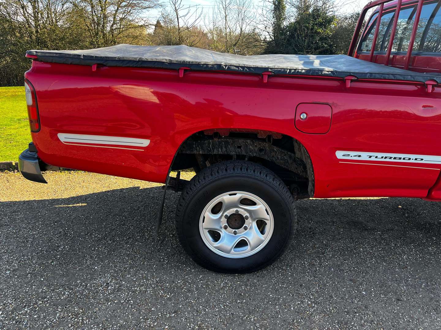 <p>1998 TOYOTA HILUX 2.4 TURBO 4WD</p>