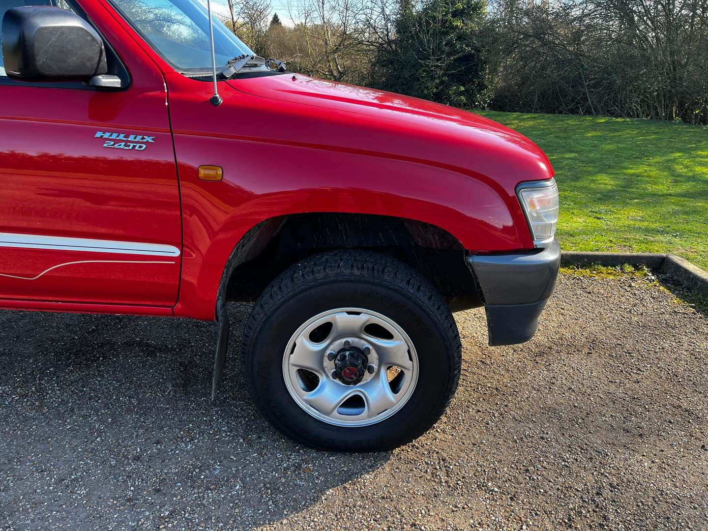 <p>1998 TOYOTA HILUX 2.4 TURBO 4WD</p>