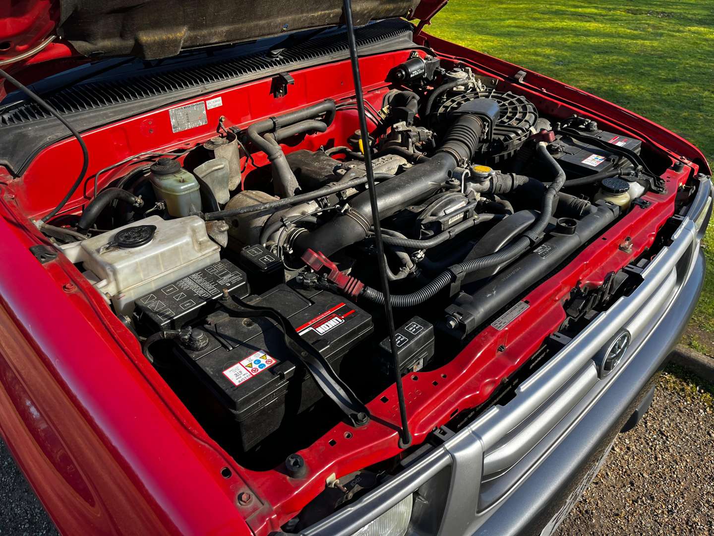 <p>1998 TOYOTA HILUX 2.4 TURBO 4WD</p>