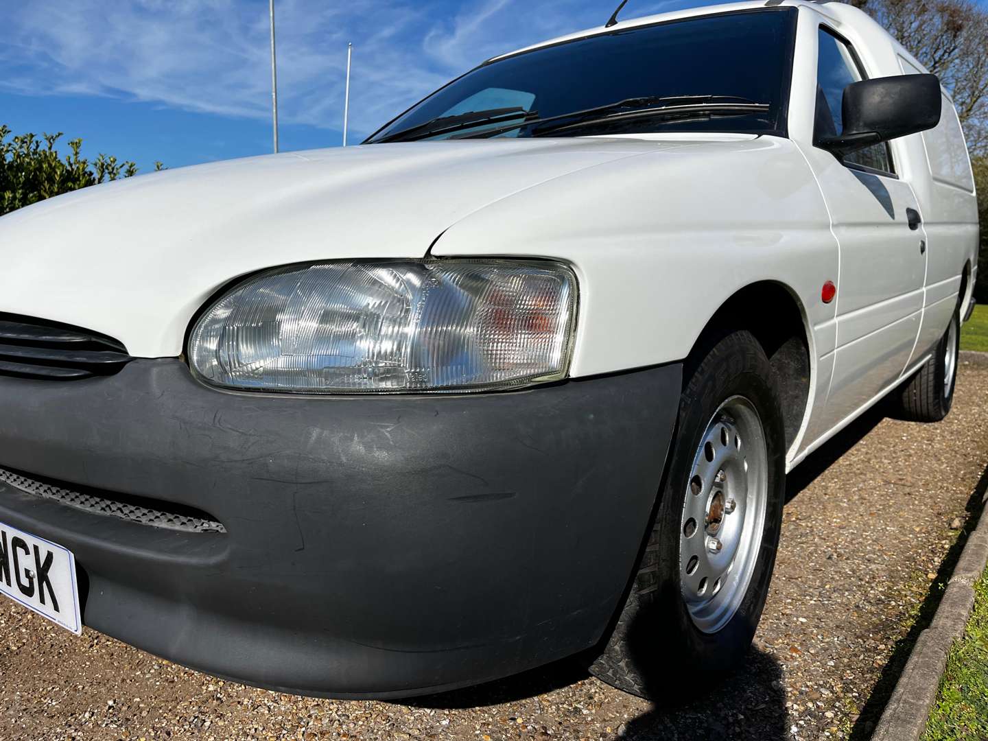 <p>2001 FORD ESCORT VAN 55D</p>