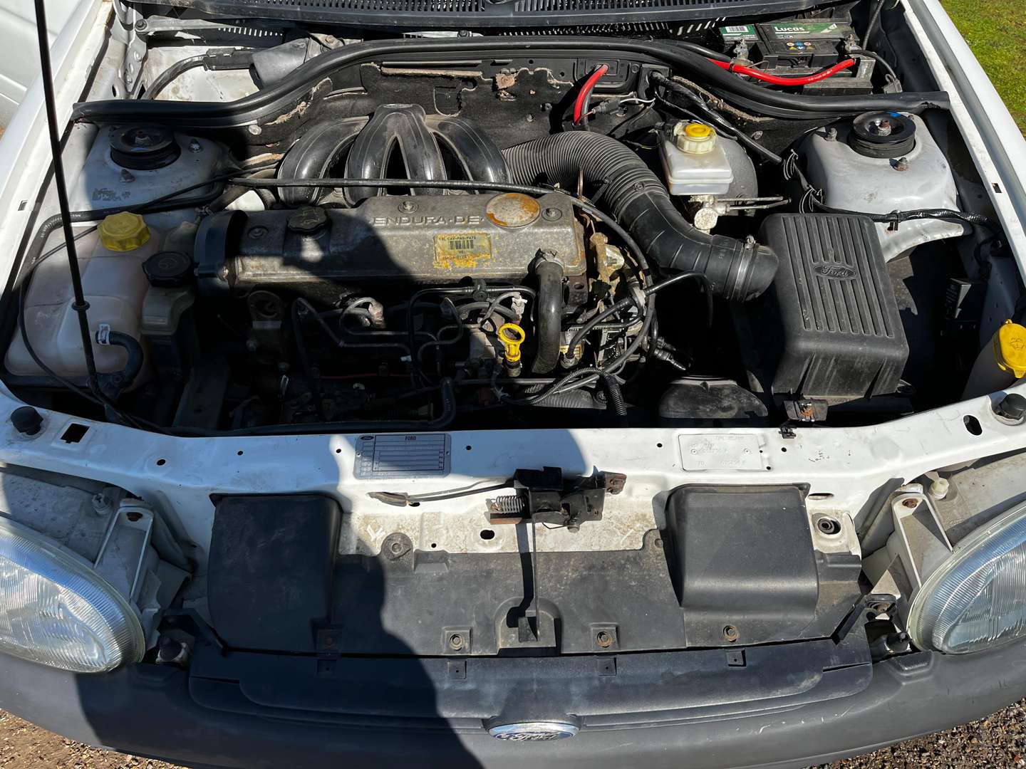 <p>2001 FORD ESCORT VAN 55D</p>