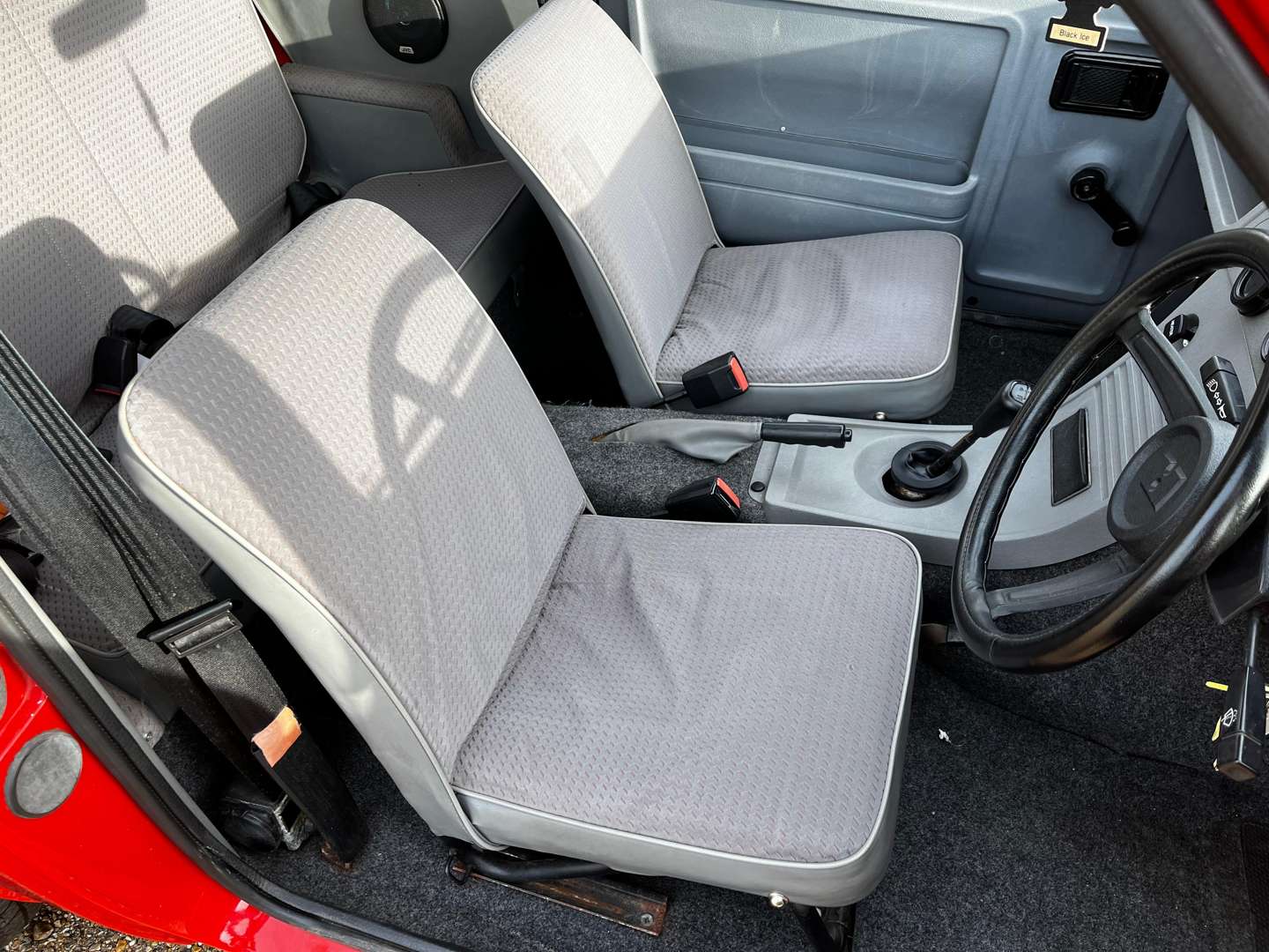 <p>1995 RELIANT ROBIN LX</p>