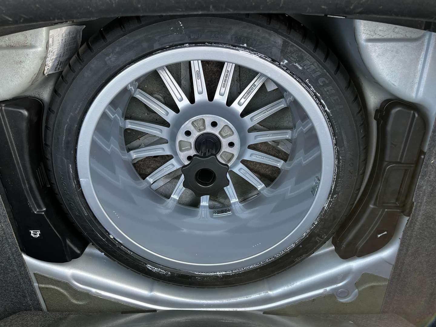 <p>2006 AUDI A4 DTM T QUATTRO</p>