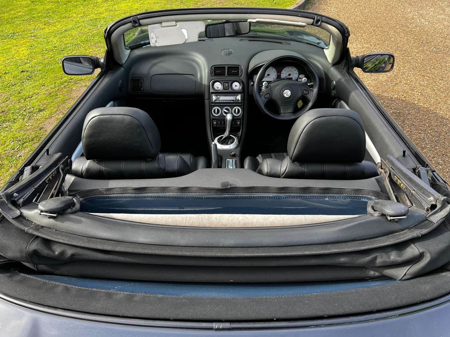 <p>2002 MG F STEPTRONIC</p>