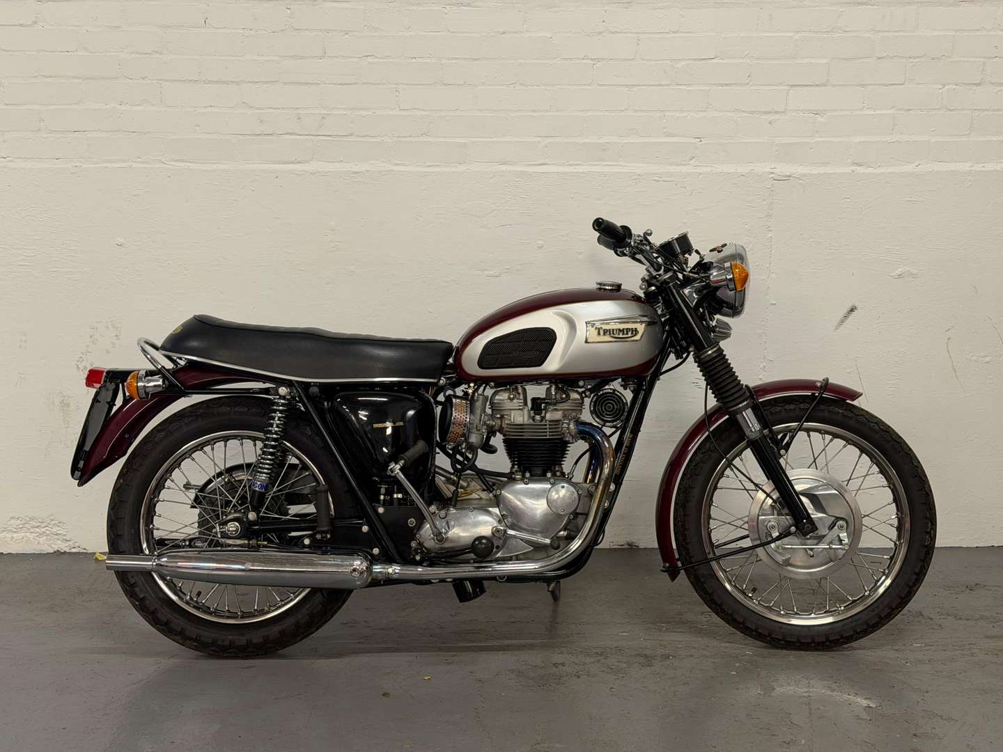 <p>1970 TRIUMPH BONNEVILLE T120</p>