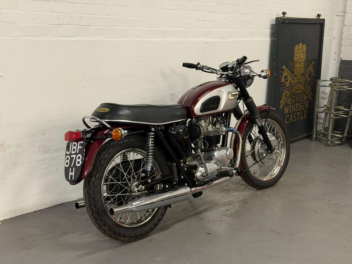 <p>1970 TRIUMPH BONNEVILLE T120</p>