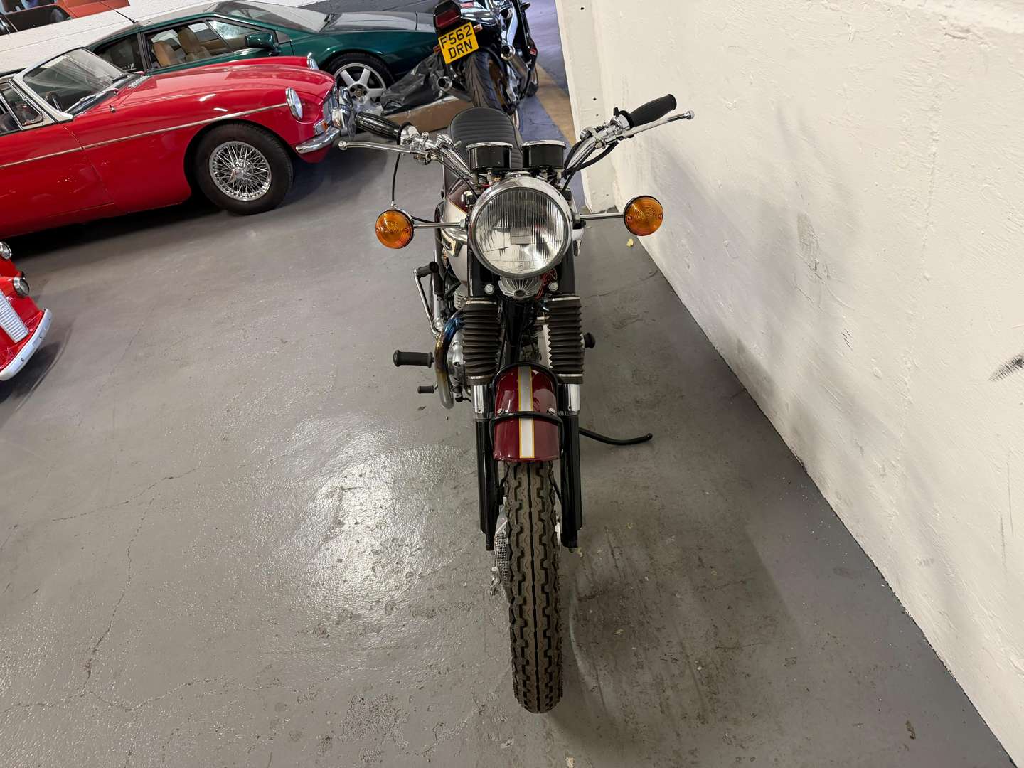 <p>1970 TRIUMPH BONNEVILLE T120</p>