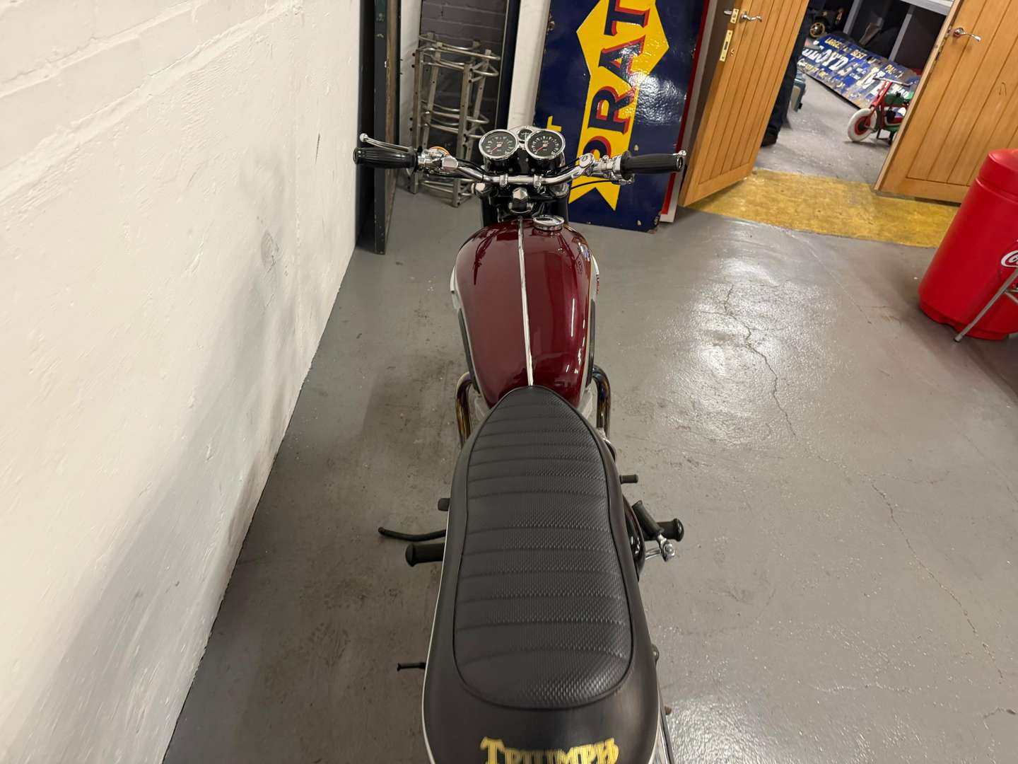 <p>1970 TRIUMPH BONNEVILLE T120</p>