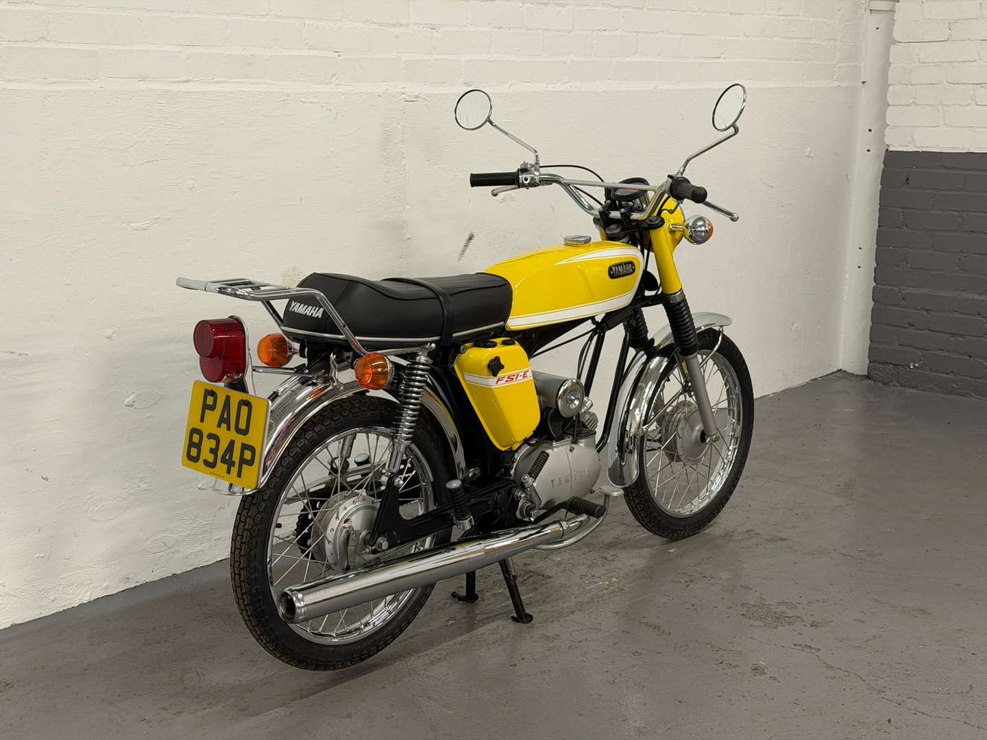 <p>1997 YAMAHA YB1</p>