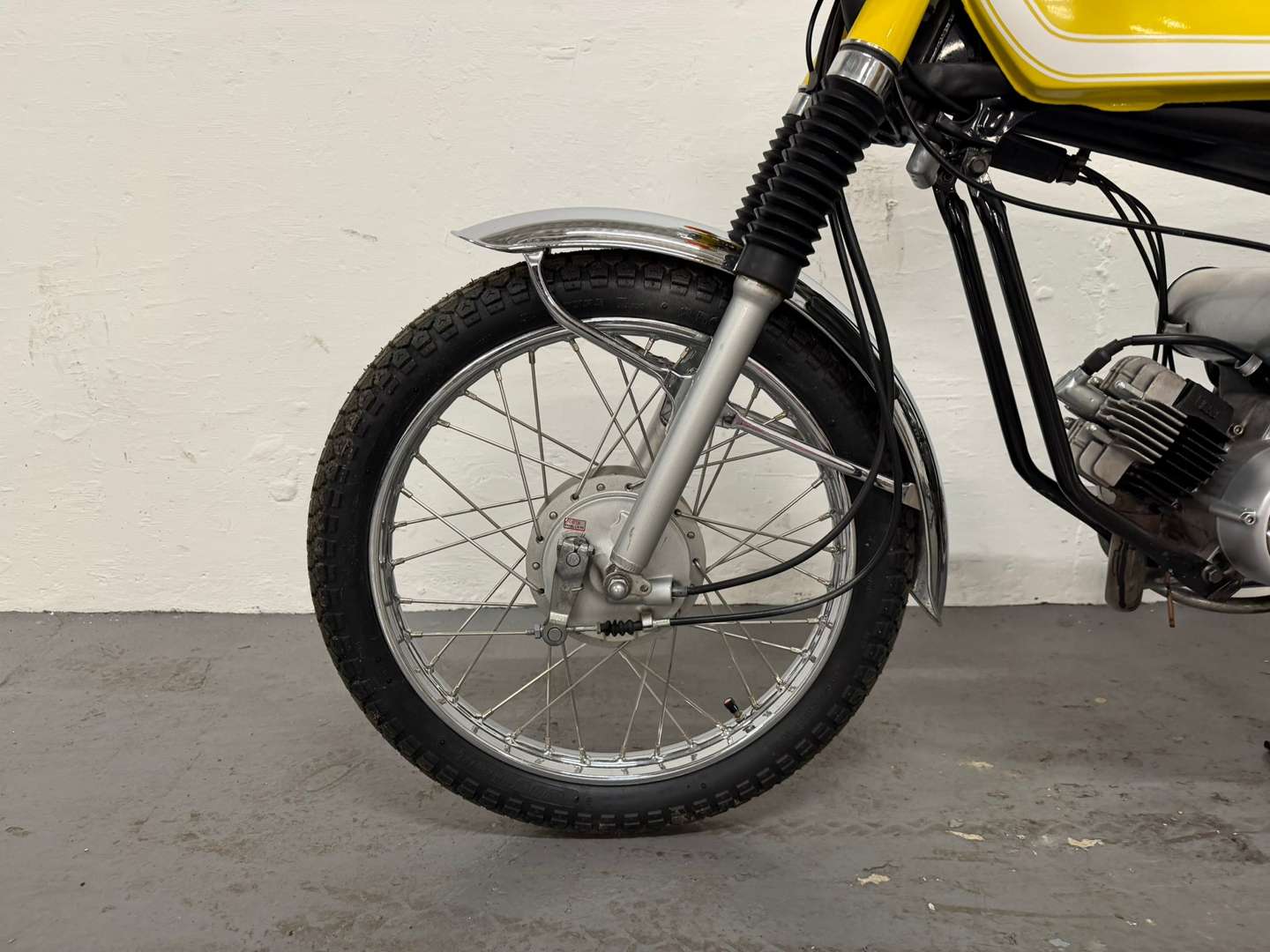 <p>1997 YAMAHA YB1</p>