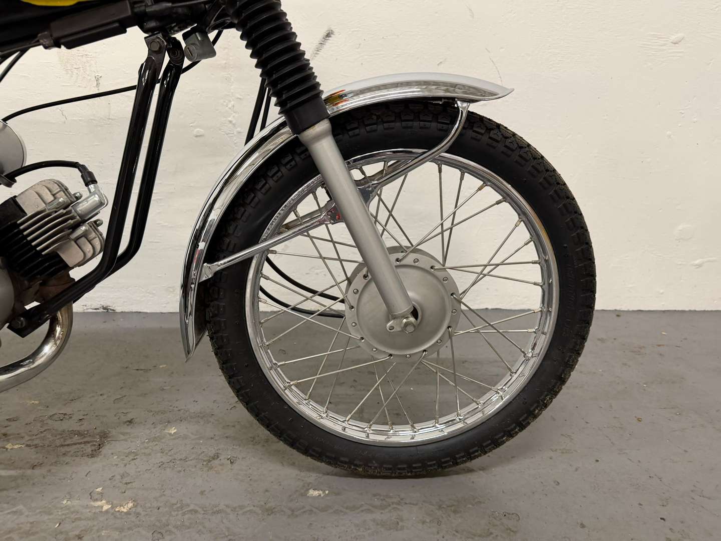 <p>1997 YAMAHA YB1</p>