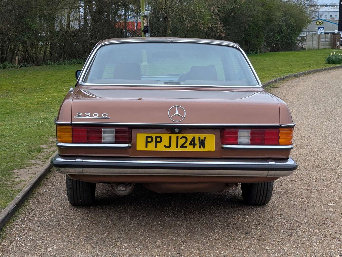 <p>1980 MERCEDES C230 C123 COUPE AUTO</p>