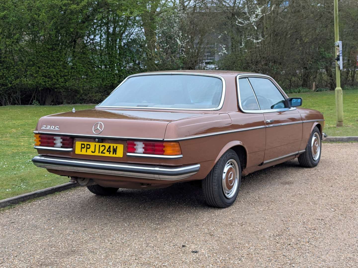 <p>1980 MERCEDES C230 C123 COUPE AUTO</p>