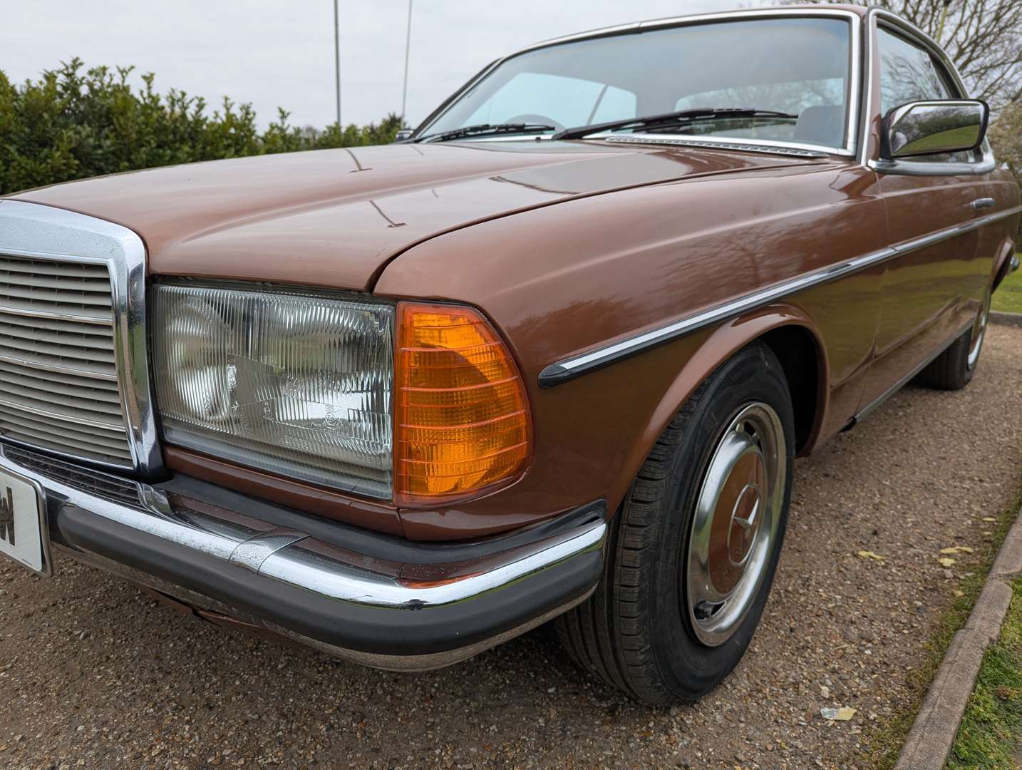 <p>1980 MERCEDES C230 C123 COUPE AUTO</p>