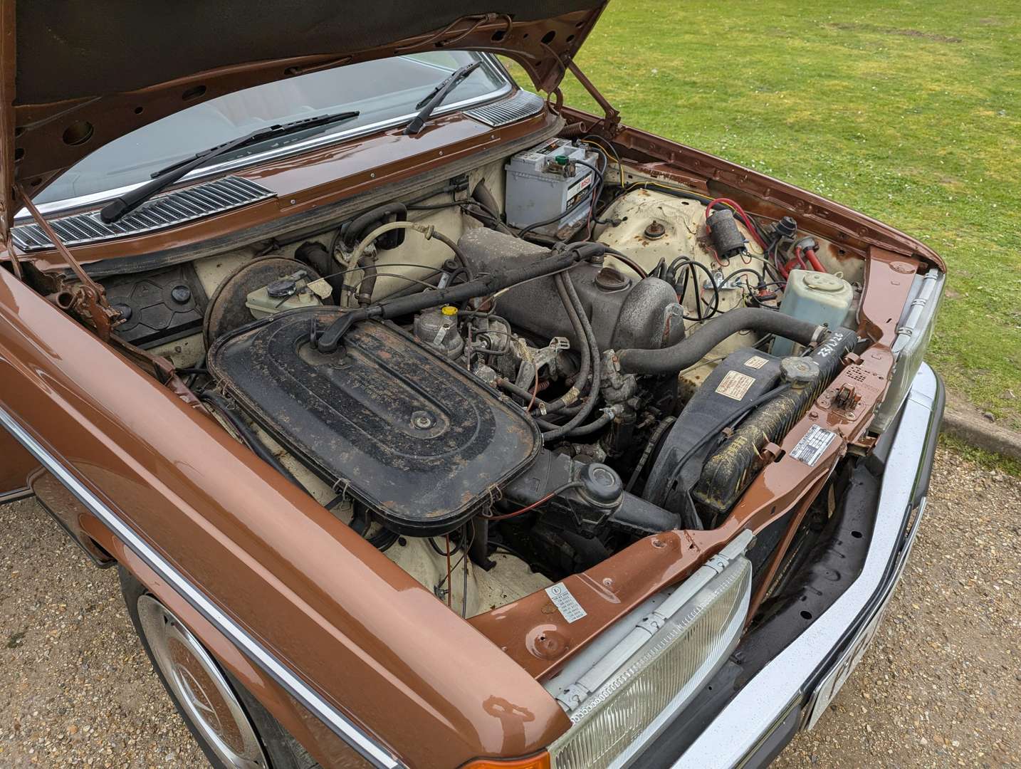 <p>1980 MERCEDES C230 C123 COUPE AUTO</p>