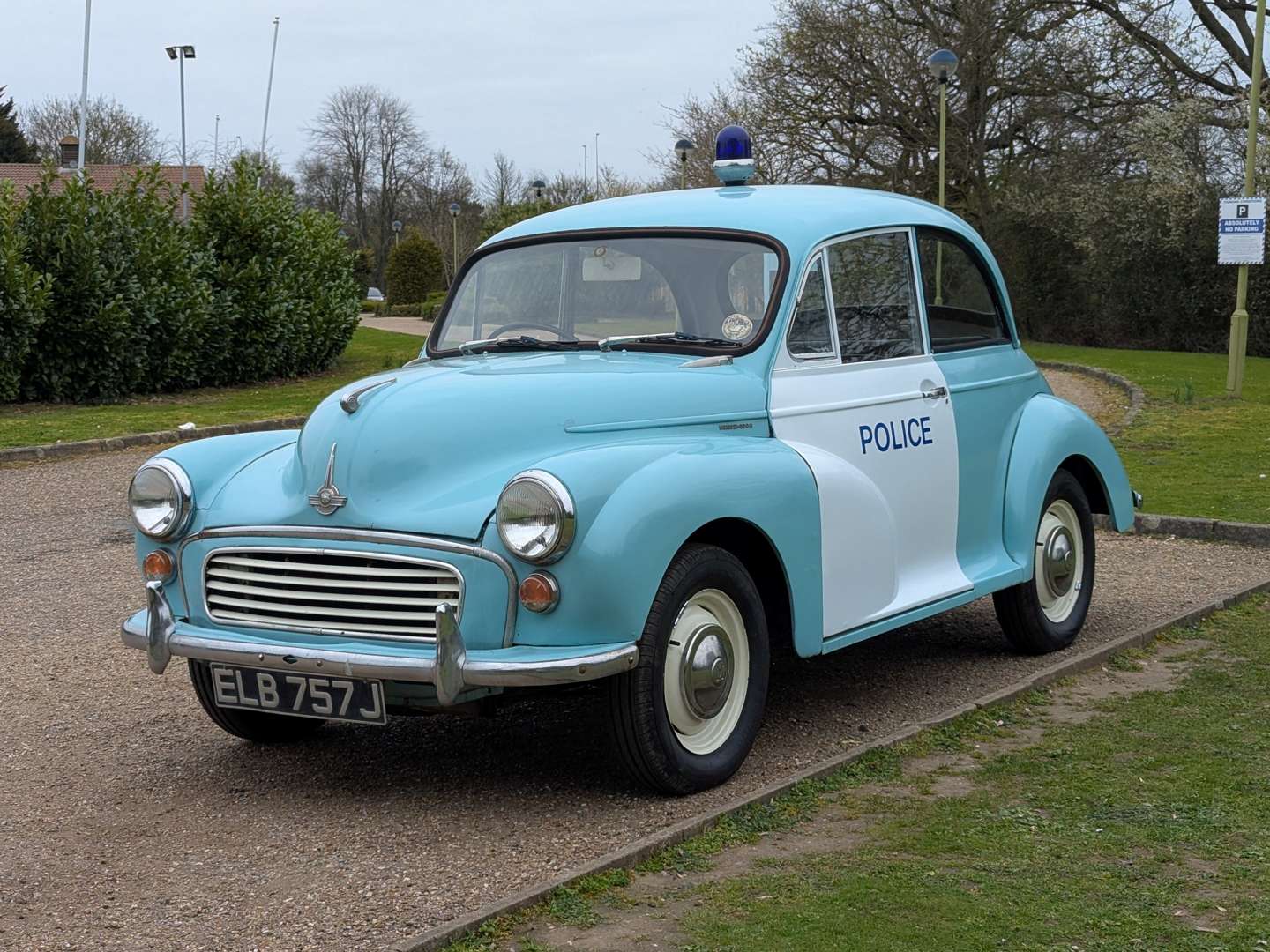 <p>1971 MORRIS MINOR POLICE CAR</p>