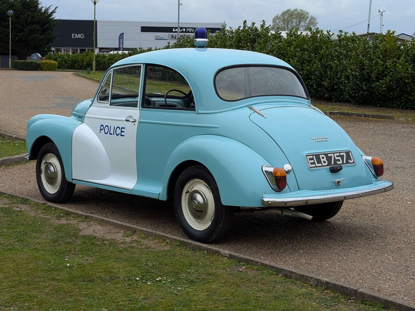 <p>1971 MORRIS MINOR POLICE CAR</p>