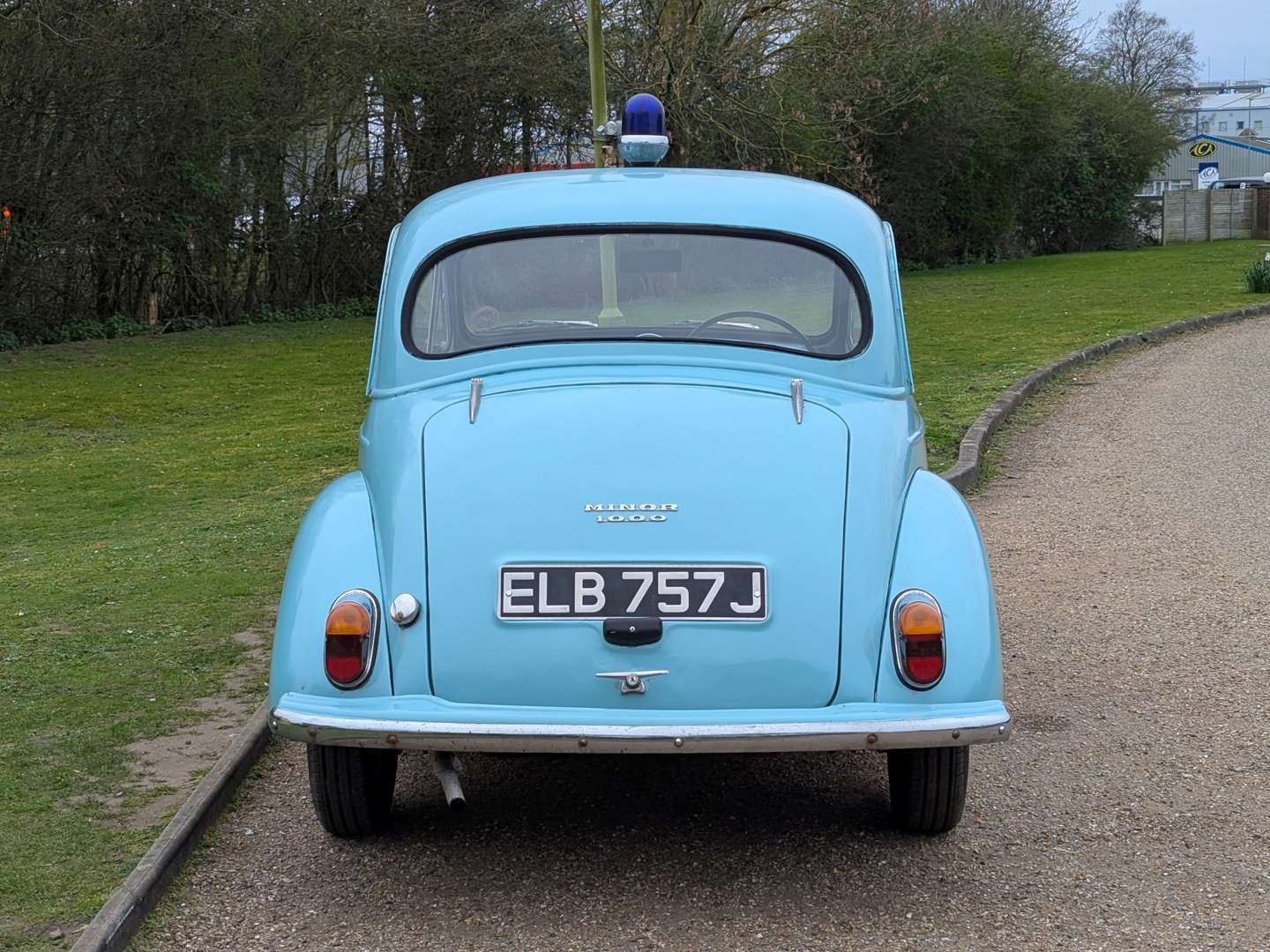 <p>1971 MORRIS MINOR POLICE CAR</p>