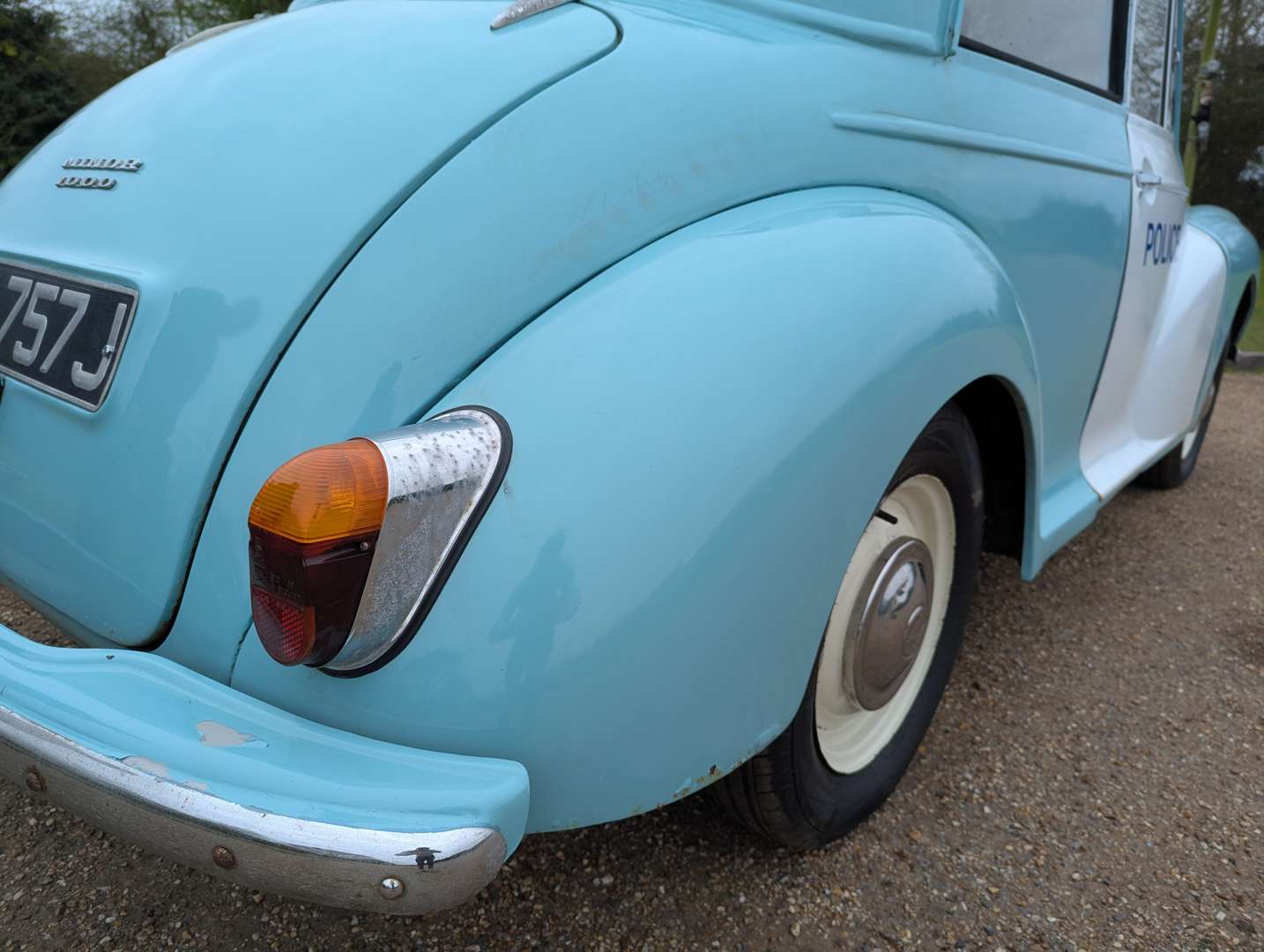 <p>1971 MORRIS MINOR POLICE CAR</p>