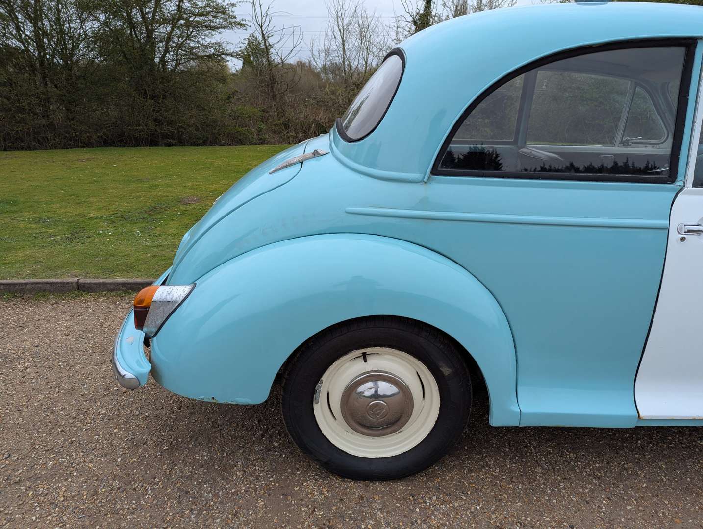 <p>1971 MORRIS MINOR POLICE CAR</p>